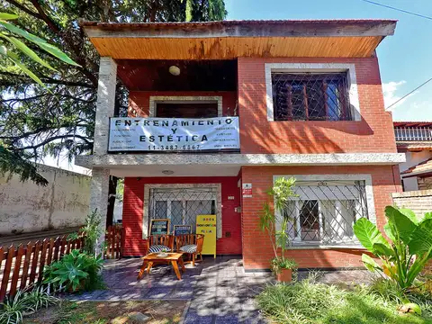 Venta Casa de dos plantas en la mejor zona de San Miguel