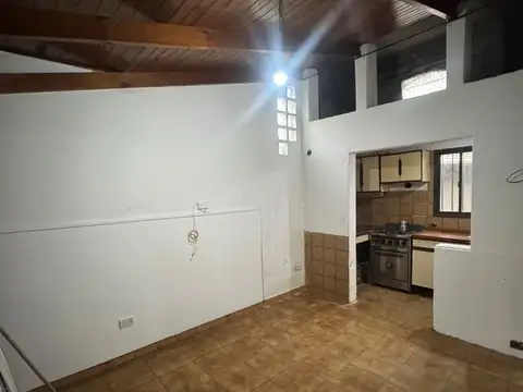 Depto Tipo Casa en Venta en Monte Grande, USD 89.000