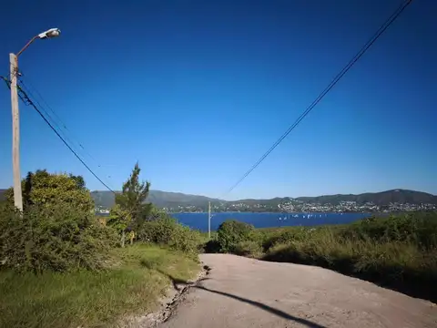 Terreno en Venta de 2233,0 m2