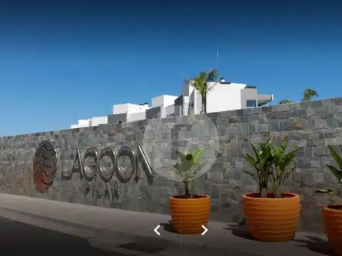 Flores Prop.  Alquila ANUALMENTE Depto en Lagoon - Plaza