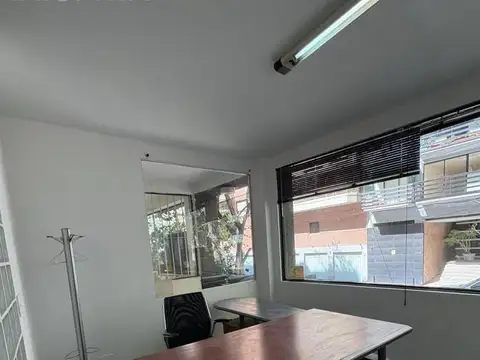 Oficina 3 ambientes con 1 baño