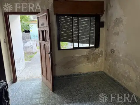 Casa 3 ambientes con 1 baño