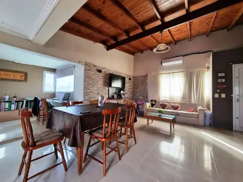 Casa - Venta - Argentina, Miramar - CALLE 20 2100