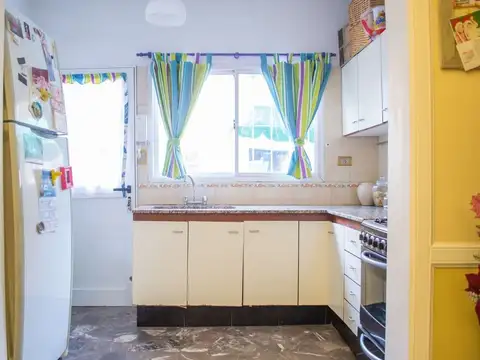 Depto Tipo Casa en Venta con 2 cocheras