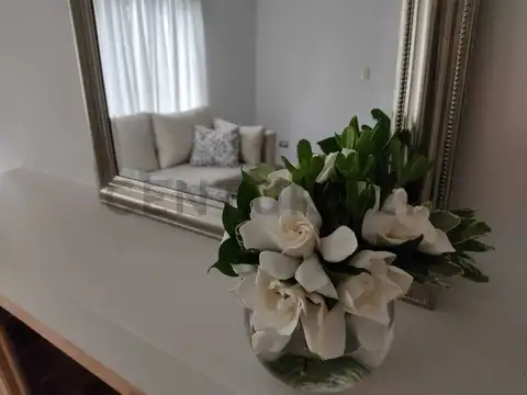 las palmeras 500, Piso 0