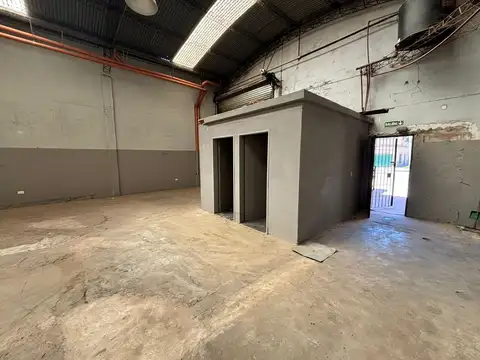 GALPÓN 400 M² | CRUCE CASTELAR | TRIFÁSICA Y ACCESO RUTA 23