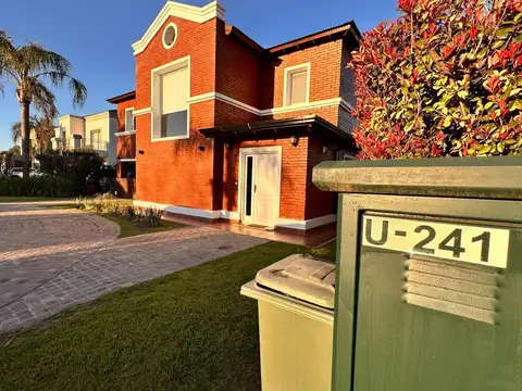 Casa Alquiler Funes Hills Cadaques Lote 241. Increíble. Piscina