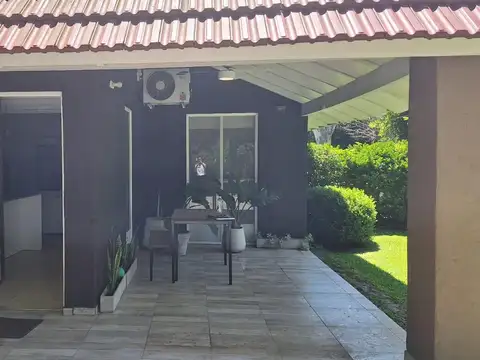 Casa en Alquiler en La Lonja, USD 650