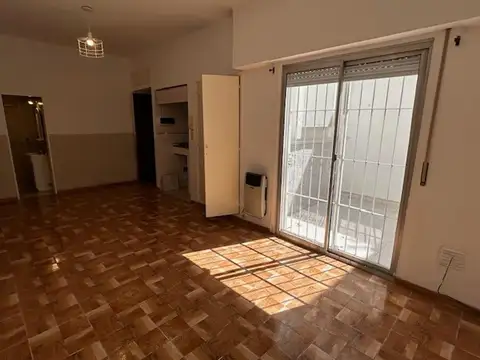 Depto Tipo Casa en Alquiler de Monoambiente