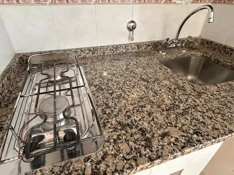 Depto Tipo Casa en Alquiler de Monoambiente