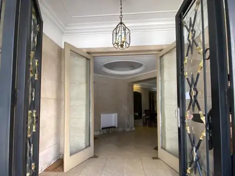 Oficina en Venta 80 años