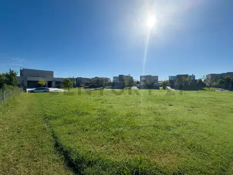 Terreno en Venta 32  mts Fondo