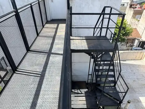 Depto Tipo Casa en Venta 3 años