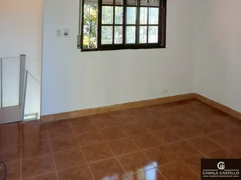 Depto Tipo Casa en Alquiler de 1 dormitorio