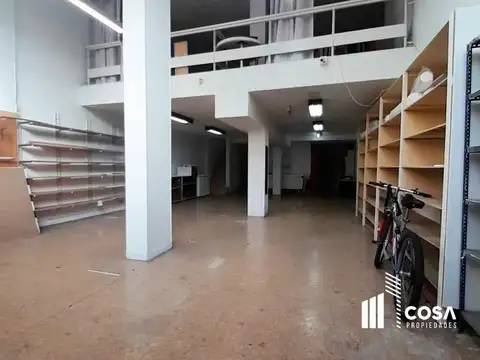 Venta Local comercial con frente vidriado y ubicación estratégica Centro Rosario