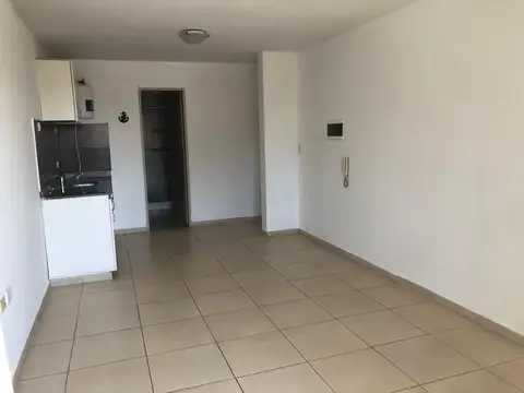 Departamento en Alquiler en Moron Sur, $ 350.000