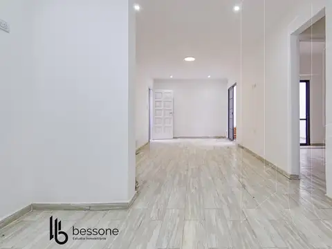 Depto Tipo Casa en Venta en San Jose, USD 130.000