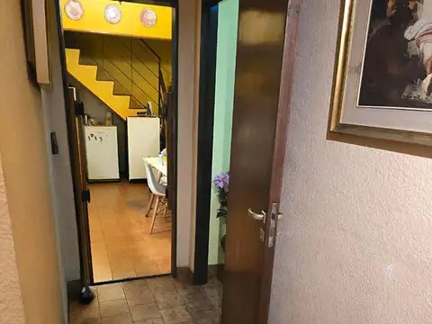 Depto Tipo Casa 4 ambientes con 1 baño