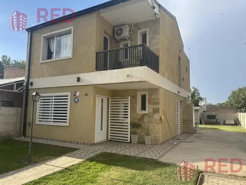 Casa en Venta con 1 cochera