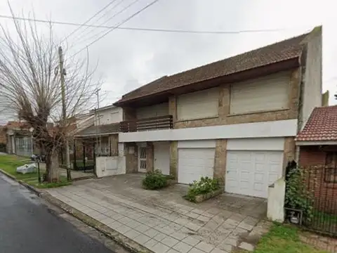 Croce e/ Avenida Fortunato de la Plaza y Carasa