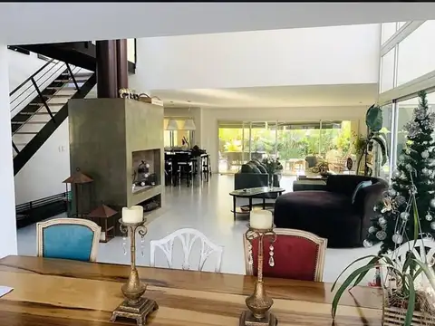 Casa en Venta en Quilmes, USD 640.000