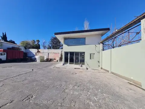 DEPÓSITO COMERCIAL EN VENTA LA PLATA