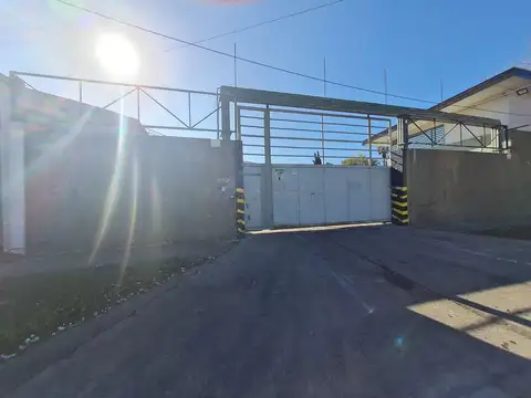 DEPÓSITO COMERCIAL EN VENTA LA PLATA