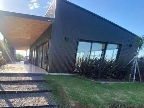 Terreno en Venta 10  mts Fondo