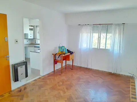 Almirante Brown 2300