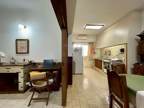 VENTA CASA / LOCAL/ GALPON EN BLOQUE SOBRE AV.44