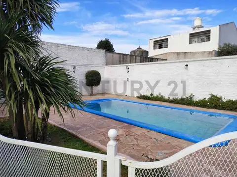 Casa en Venta en Quilmes, USD 210.000