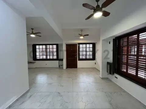 Casa 10 ambientes con 5 baños