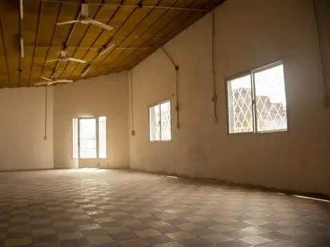 Local en Venta 43 años