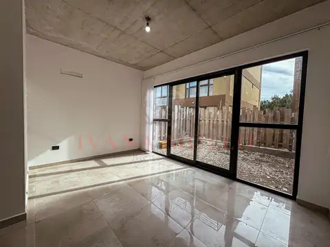 TRIPLEX (10) A LA VENTA EN PINAMAR - OPORTUNIDAD EN BARRIO NAYADES II