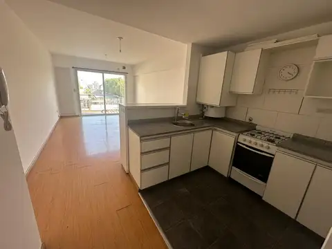 Departamento en Alquiler en Caballito, $ 800.000