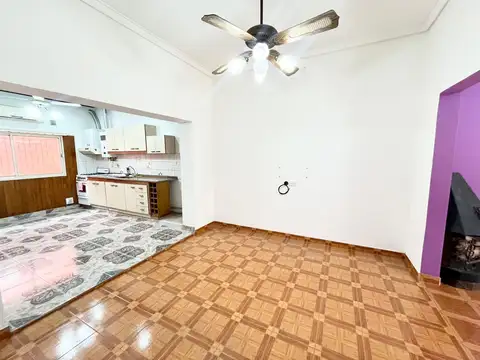 Depto Tipo Casa 4 ambientes con 2 baños