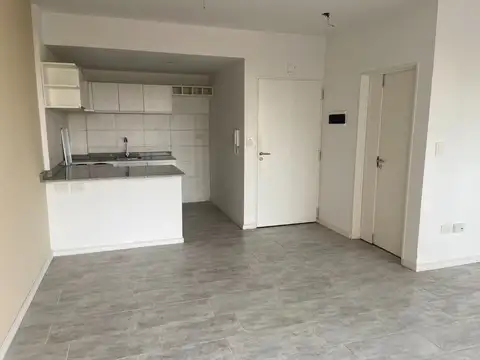 Av San Juan 2400, Piso 6