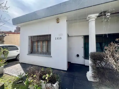 Casa en Venta en Castelar, USD 110.000