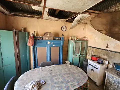 Casa 2 ambientes con 1 baño