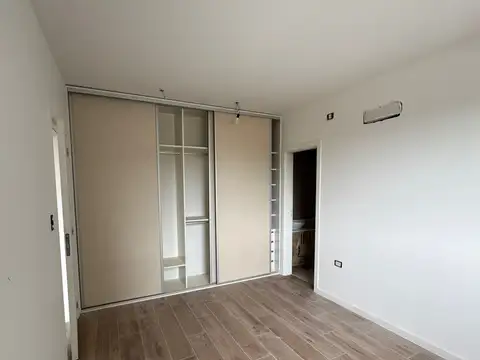 Departamento en Venta en Zarate, USD 118.000