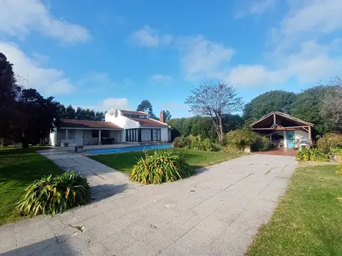 CASA QUINTA CON PILETA