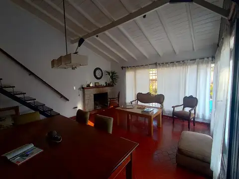 CASA QUINTA CON PILETA