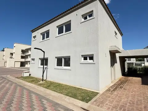 Joaquin Victor Gonzalez 3900