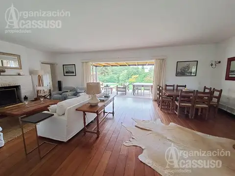 Casa en alquiler 4 dormitorios dependencia de servicio playroom parrillero piscina