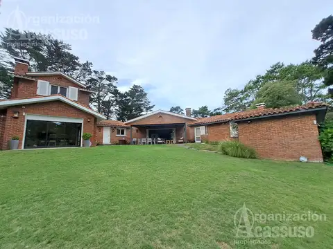 Casa 7 ambientes con 3 baños