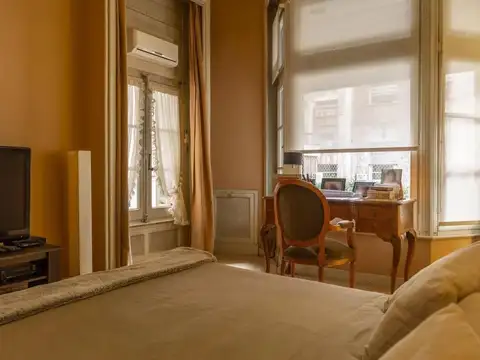 Espectacular Piso Estilo Francés en Recoleta