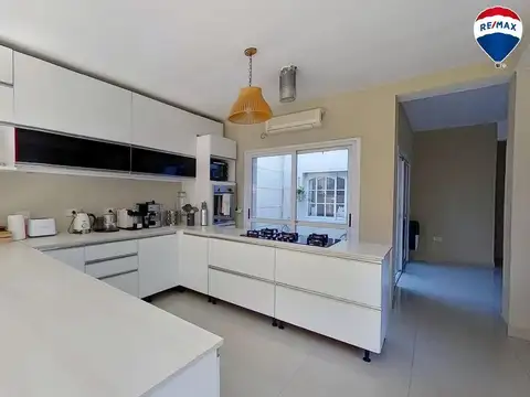 VENTA O PERMUTA CASA 6 AMB CON QUINCHO, EN LOMAS