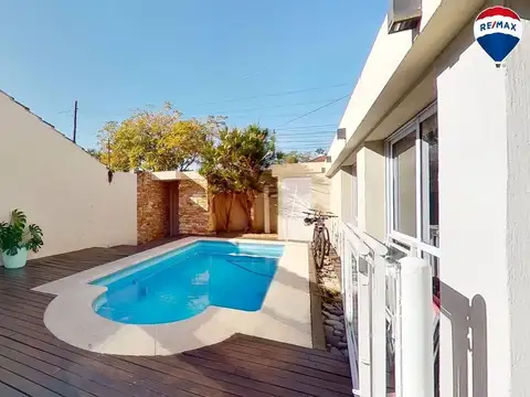 Casa en Venta en Lomas De Zamora, USD 229.000