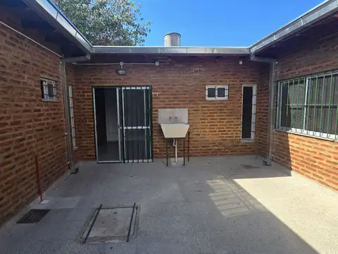 Depto Tipo Casa 2 ambientes con 1 baño