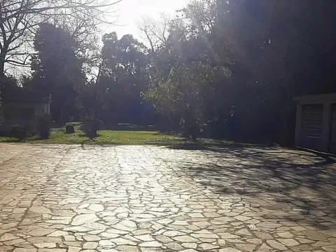 Av Pedro Díaz  al 2100